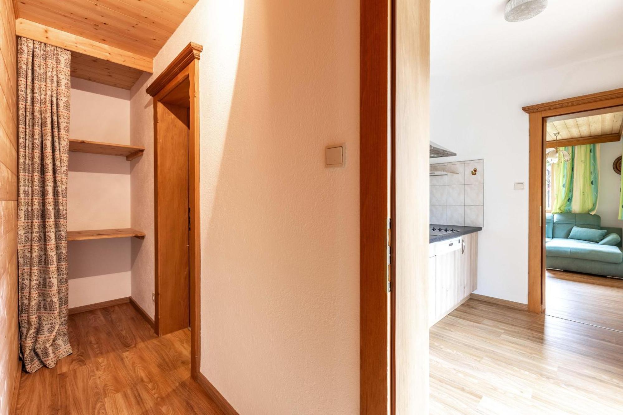 Haus Weinberg Apartment เพทท์นอย อัม อาร์ลแบร์ก ภายนอก รูปภาพ