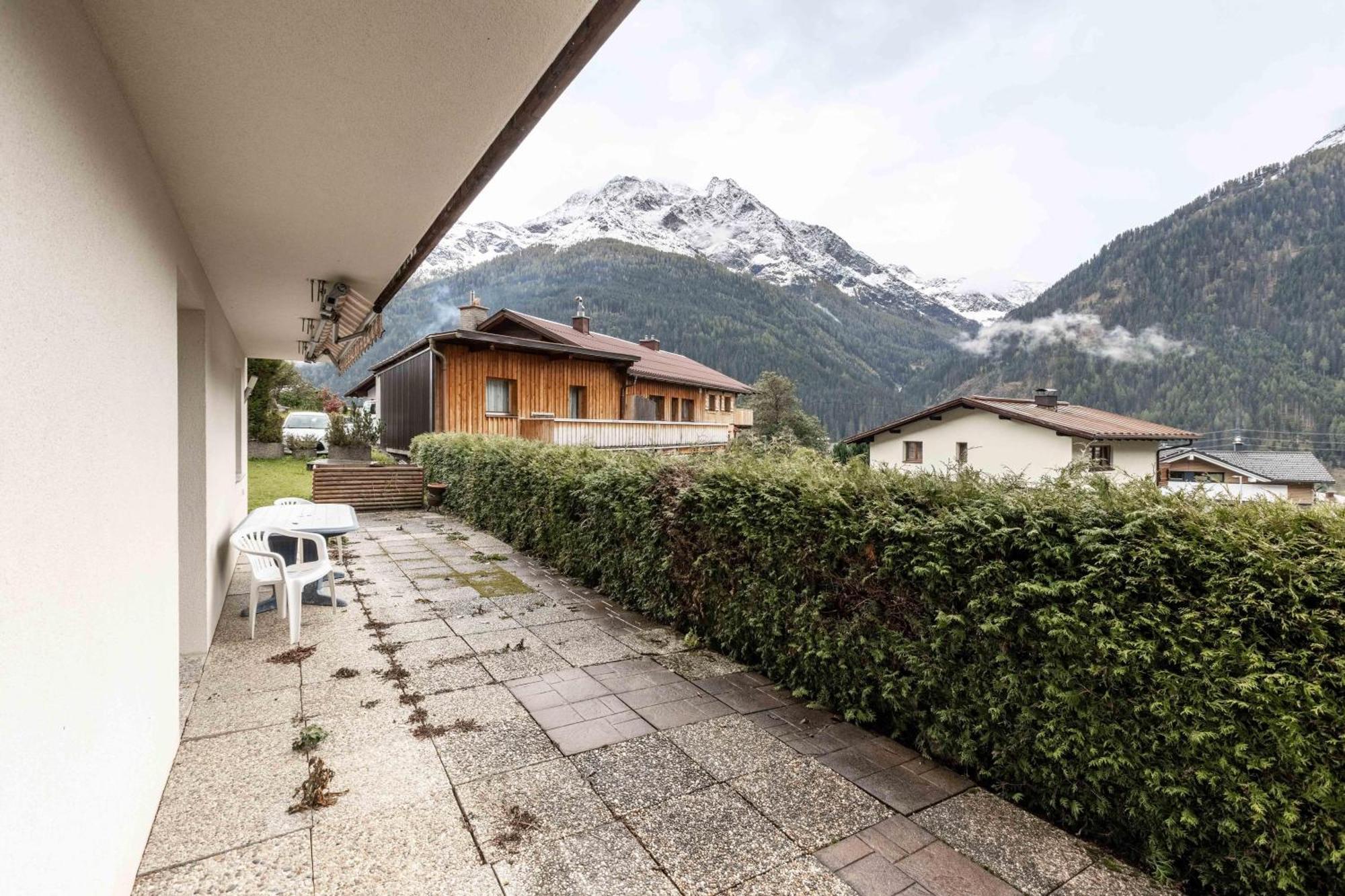 Haus Weinberg Apartment เพทท์นอย อัม อาร์ลแบร์ก ภายนอก รูปภาพ