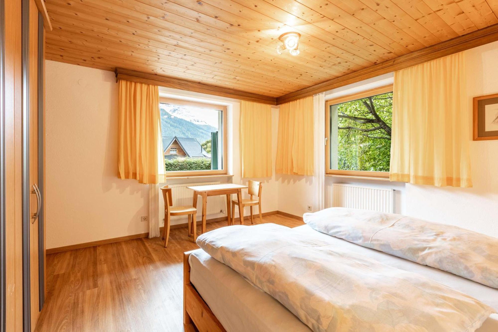 Haus Weinberg Apartment เพทท์นอย อัม อาร์ลแบร์ก ภายนอก รูปภาพ