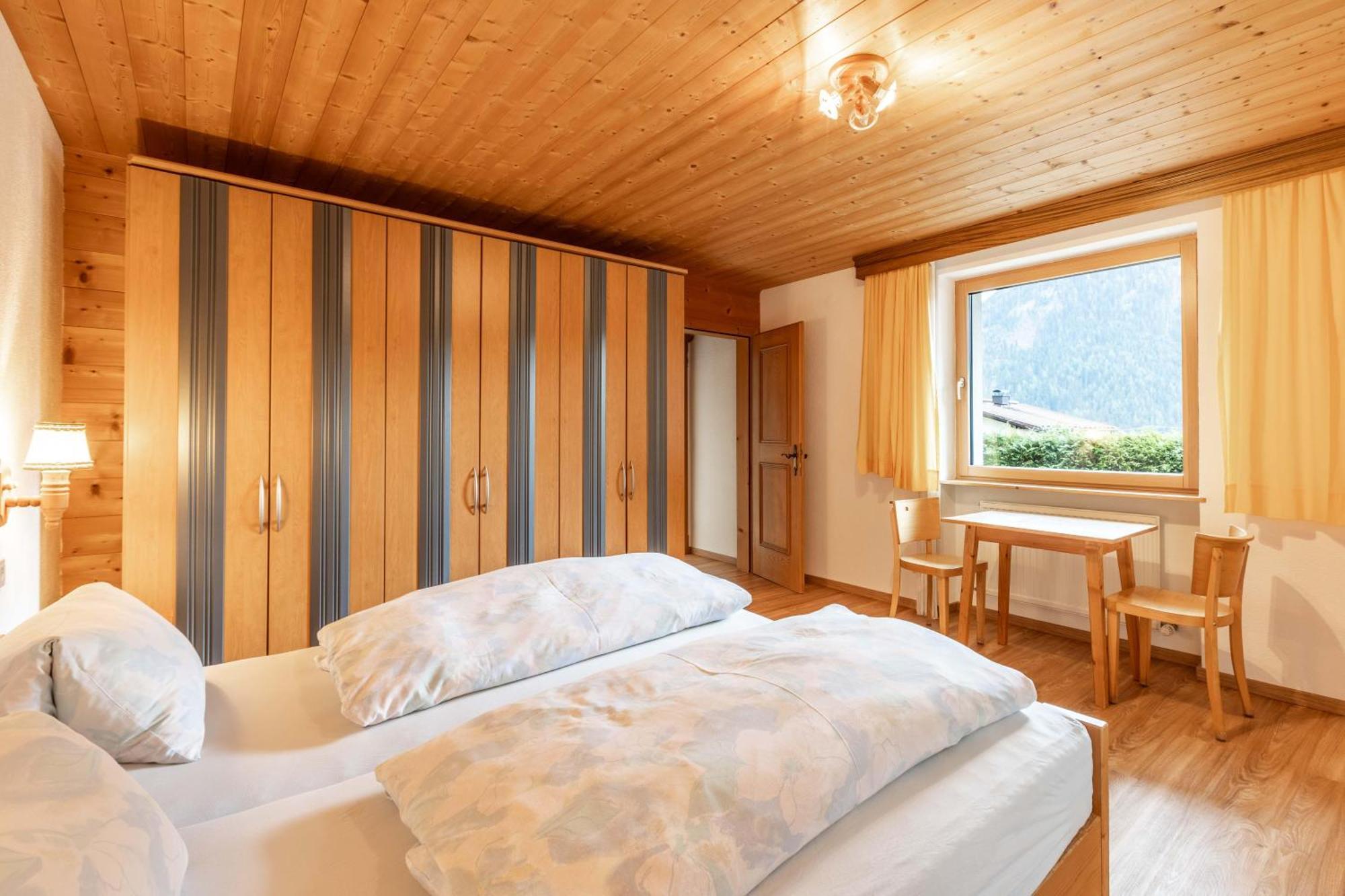 Haus Weinberg Apartment เพทท์นอย อัม อาร์ลแบร์ก ภายนอก รูปภาพ